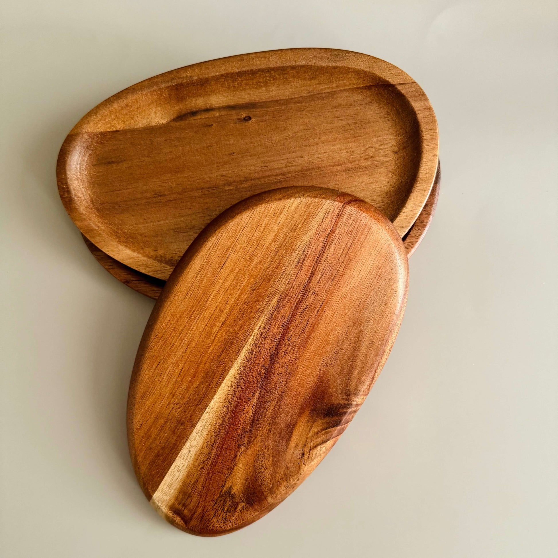 Acacia wood plate